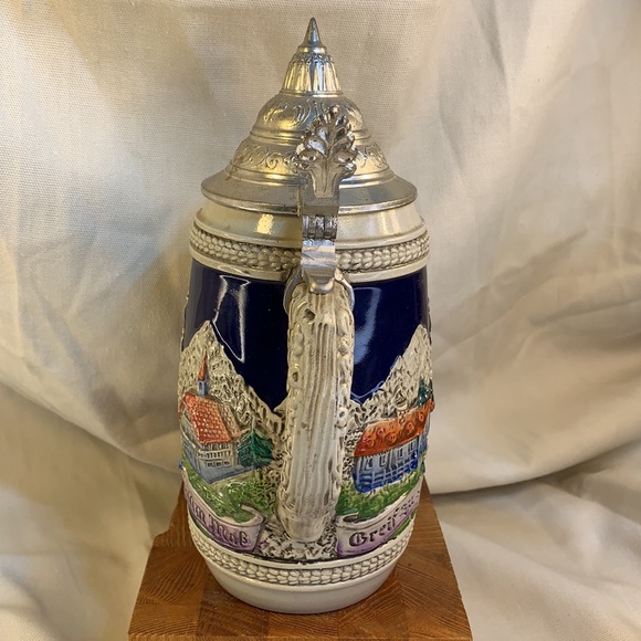 Handmade vintage beer/beir stein w/lid in EC - Picture 6 of 16